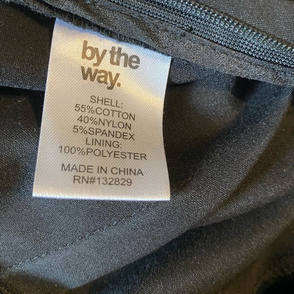 COPY - 🌟 Gloria Deep V Velvet Jumpsuit in Black🌟 - Picture 10 of 12